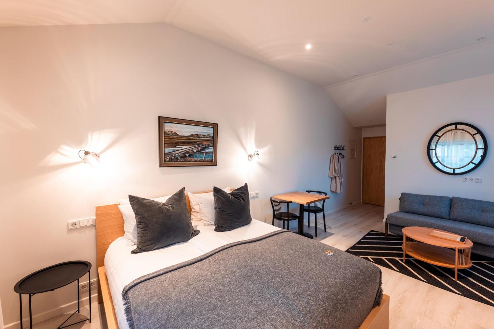 Garthur Stay Inn & Secret Lagoon Included! Флудир Екстериор снимка