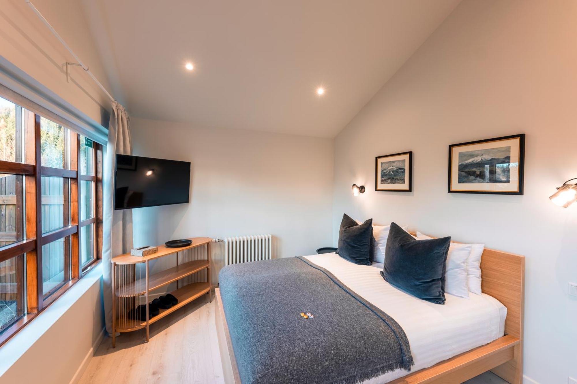 Garthur Stay Inn & Secret Lagoon Included! Флудир Екстериор снимка