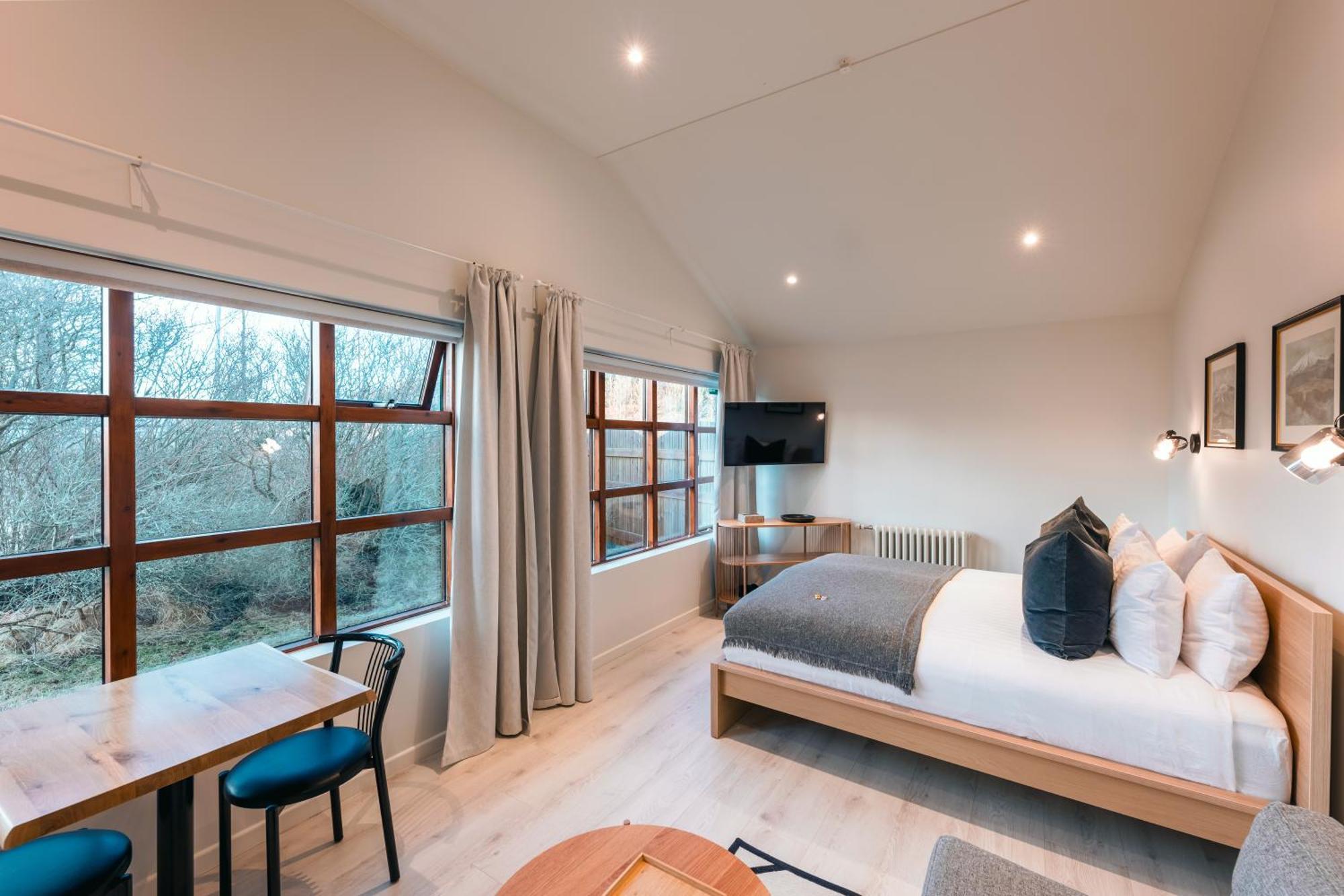 Garthur Stay Inn & Secret Lagoon Included! Флудир Екстериор снимка