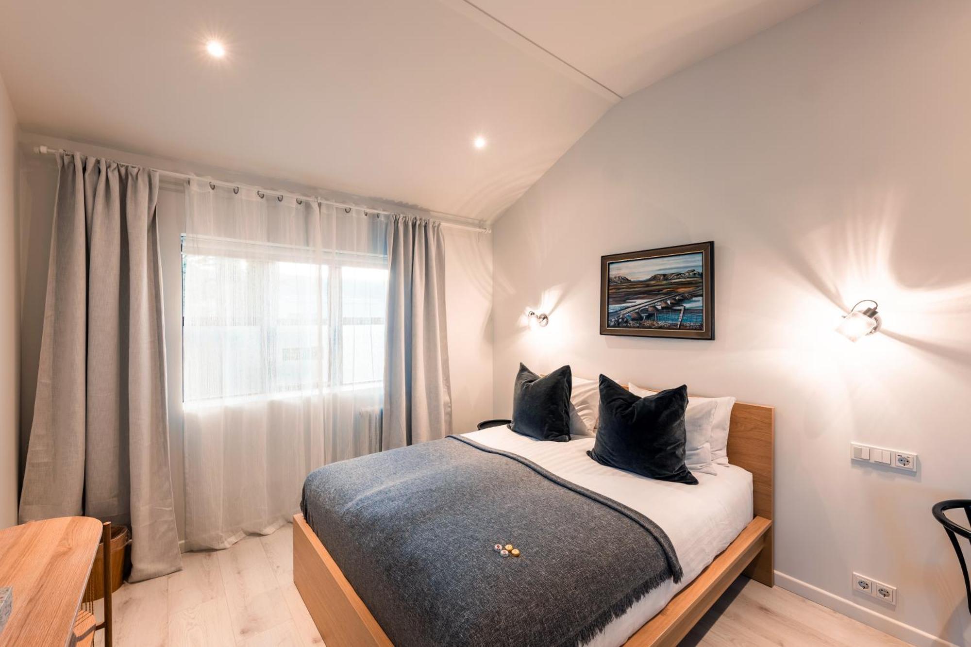 Garthur Stay Inn & Secret Lagoon Included! Флудир Екстериор снимка