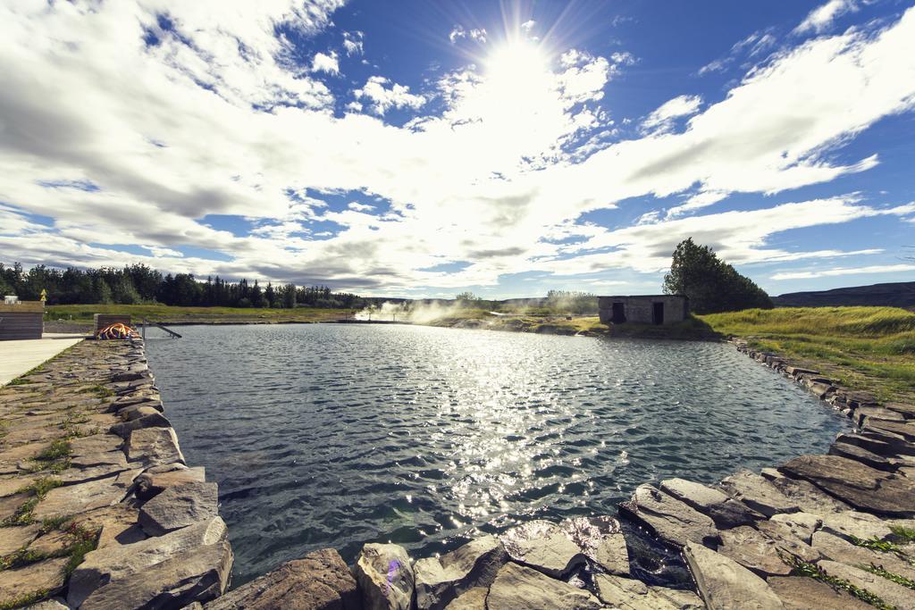Garthur Stay Inn & Secret Lagoon Included! Флудир Екстериор снимка